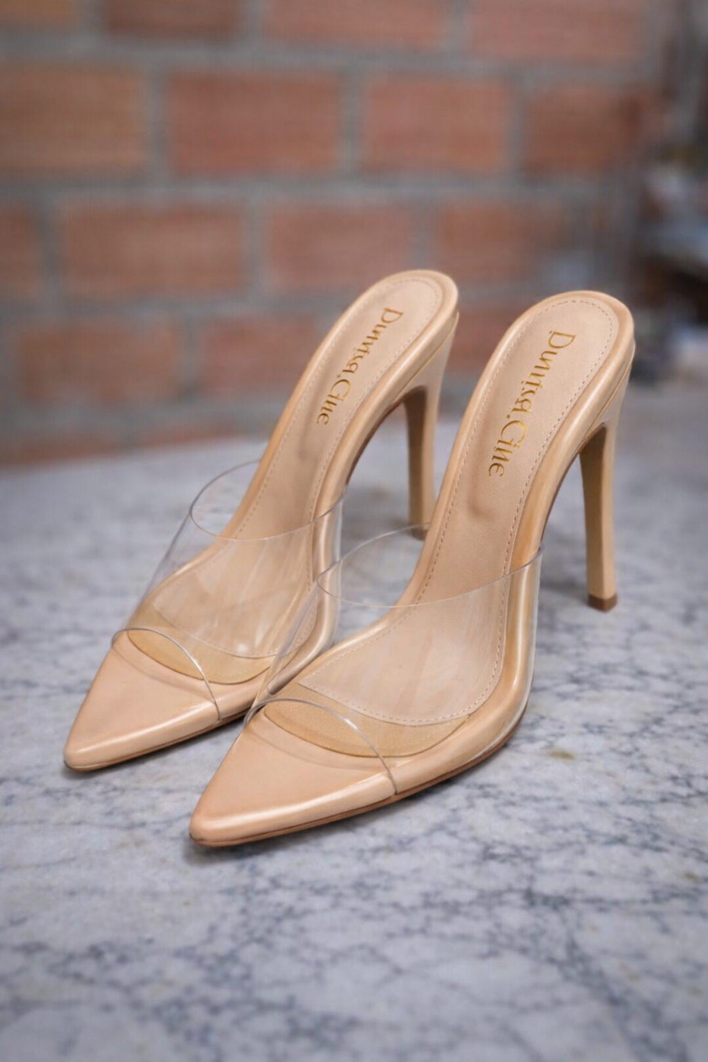 REF.DIVINA CHIC 9½